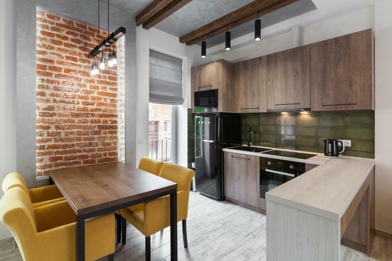 Leogrand Loft Apartments On Lychakivska 4 Lviv Exterior foto